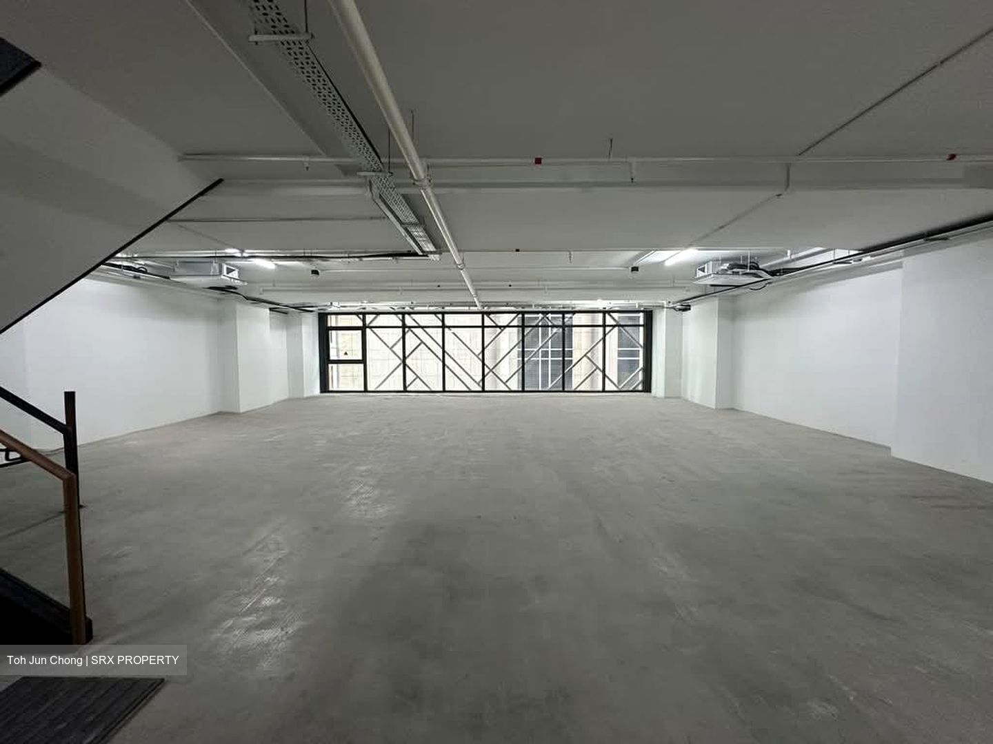 Aso Building (D1), Office #572105701